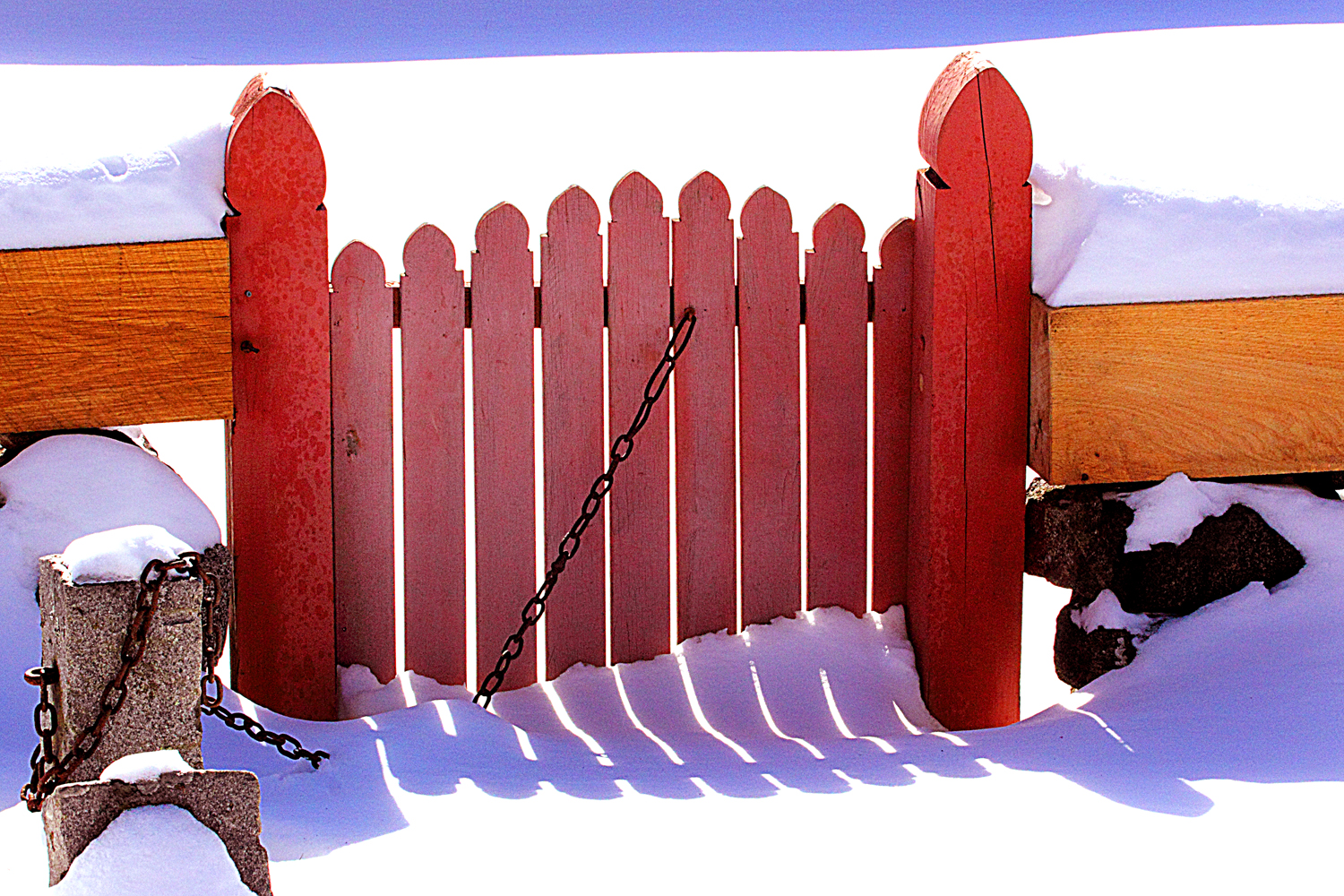 Figure 5 - The gate to the Old Town Pound, Sudbury, Massachusetts, (c) DEWolf 2013.